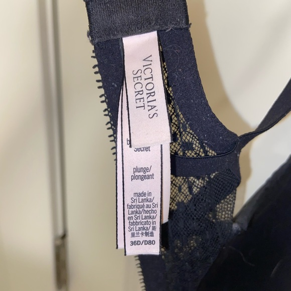 Victoria’s Secret Lace Plunge Bra 36D - Picture 5 of 6